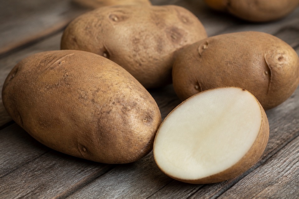 Plain boiled potato cubes